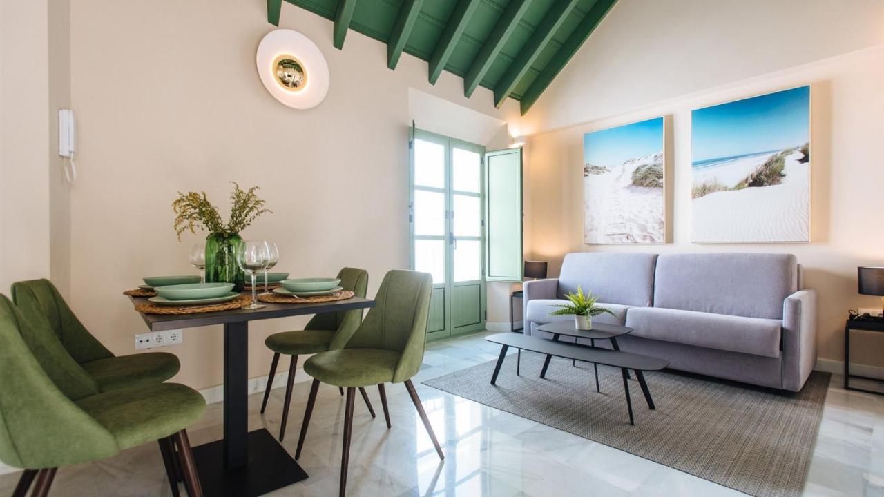Rocio Suites Apartments Sevilla Bagian luar foto