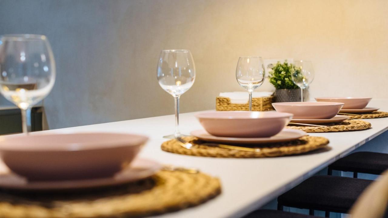 Rocio Suites Apartments Sevilla Bagian luar foto